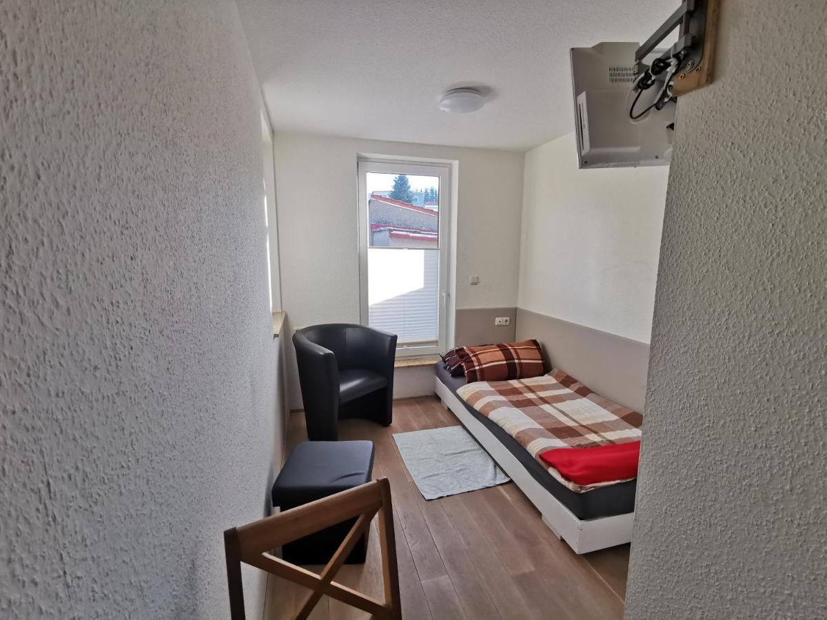Ferienwohnung Und Pension Guertler ヴェルダウ エクステリア 写真
